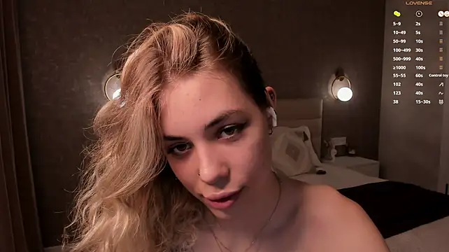 Leila_Vanilla
