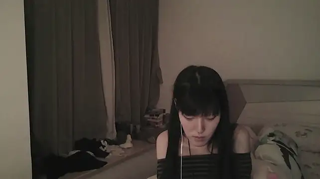 rinaloaz live cam on StripChat