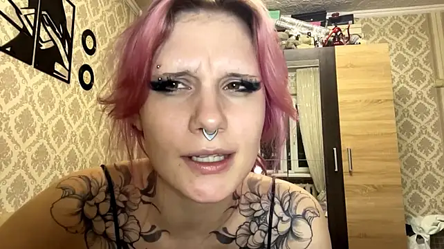 HerminaJenkins live cam preview
