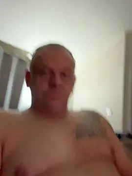 JakubW79 live cam on StripChat