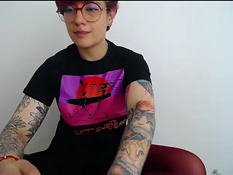 MissMiia2 live cam preview