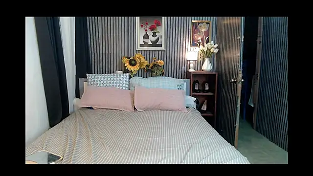 xasianbigcockcumx live cam preview