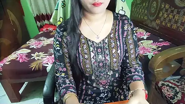 BengaliQueenStar live cam on StripChat