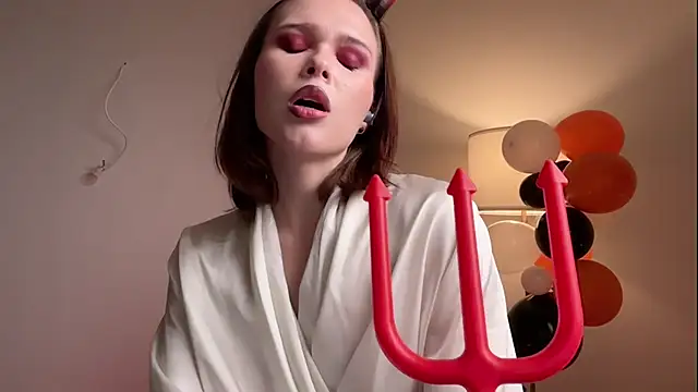 stacyluxxe live cam on StripChat