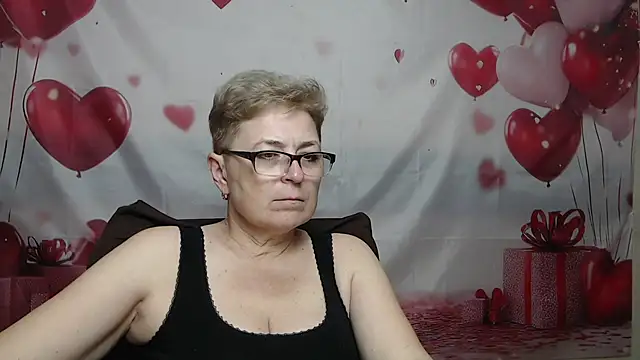 EmiliaGree live cam on StripChat