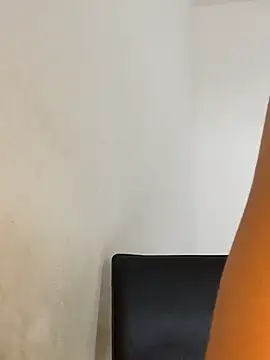momopretinha live cam on StripChat
