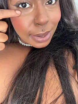 Afroditeeinefavel live cam on StripChat