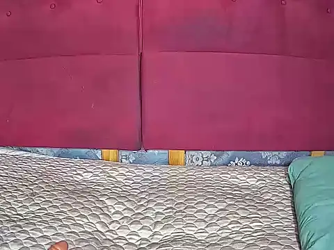 SexyIvory live cam preview