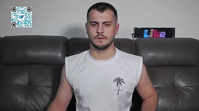CrazyDom1 on Stripchat