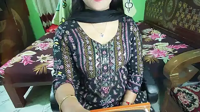 BengaliQueenStar live cam preview