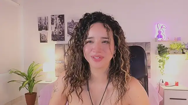 emilyrouxe live cam preview