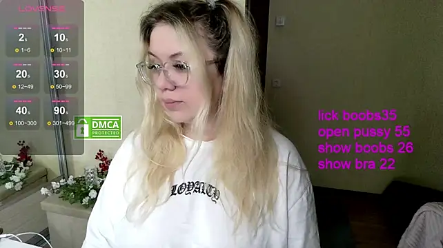 elven_dreams_ live cam preview