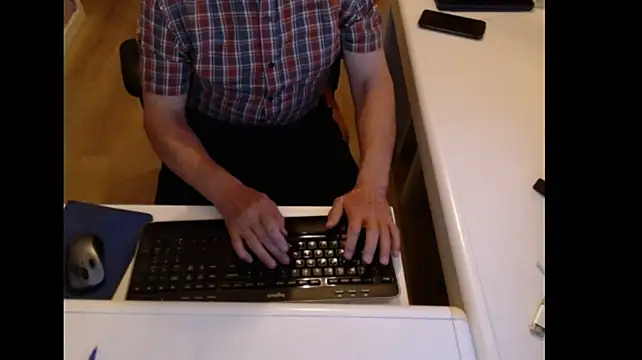 dutchpornking live cam preview