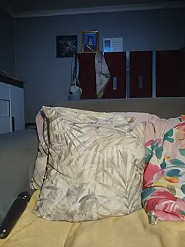 HoneyDropsX live cam preview