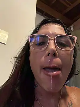 Alejandra（missdirtyhot_）