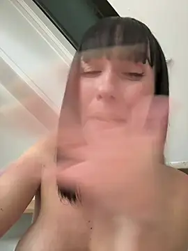 lola_tentatiion