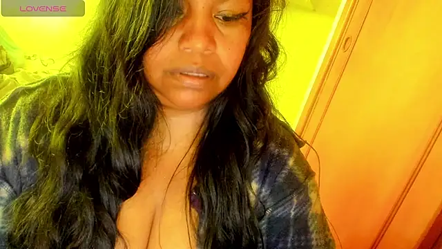 ebonycamelia webcam