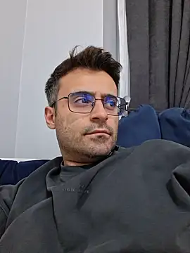 HugeTurkishCock webcam