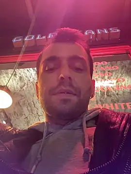 Emre-34 live cam preview