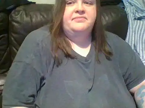 CurvyKirstiesX live cam preview