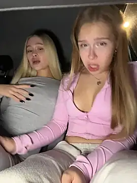 liza_risky (F young) - Liza teach Mandy sexy booty dance 🔥