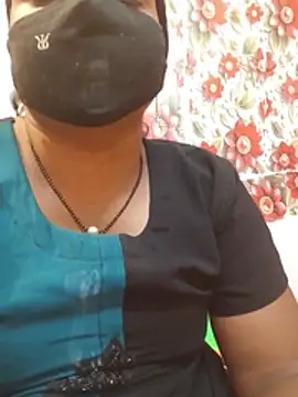 Sravanthi-bb live cam preview