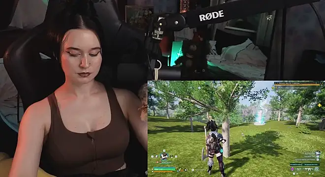 KiraLiLime live cam preview