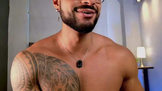 LiamGarcia1 live cam preview