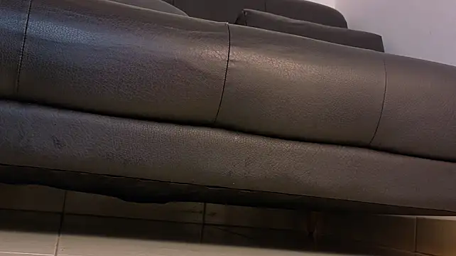 RiriiBrunette__ live cam preview