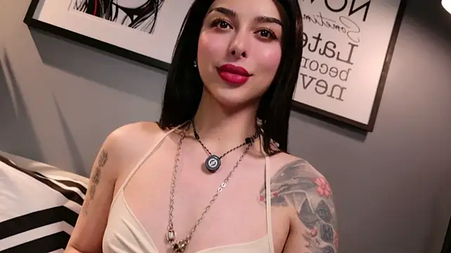 LetisiaRocks live cam preview