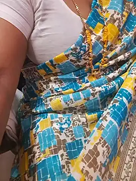 tamil_ammani (F milf) - Boobs show😜😜😝🥰🔥🔥🔥