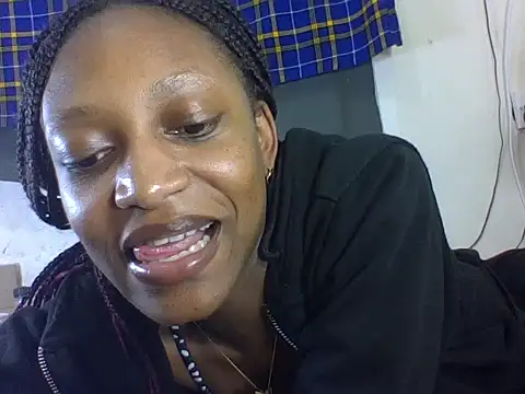 yummyqueenk live cam preview