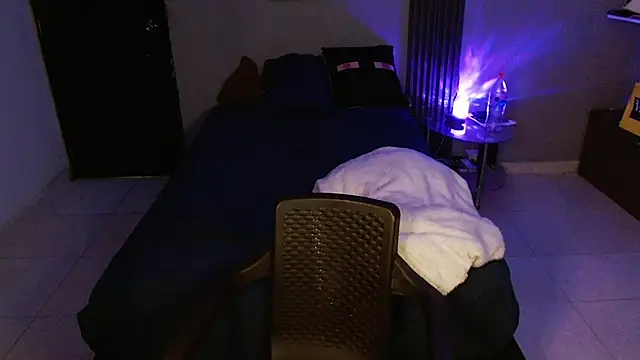 Mr_yisuzz live cam preview