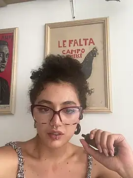 CurlyMeryJane live cam preview