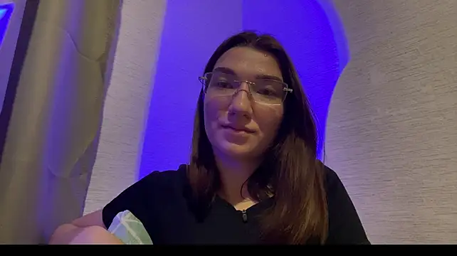 ManyMaron live cam preview