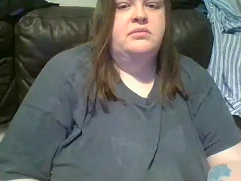 CurvyKirstiesX live cam preview