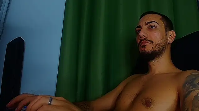 AndrewBanner on Stripchat