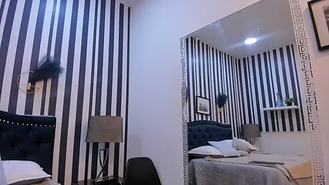 LiaaVoss live cam on StripChat