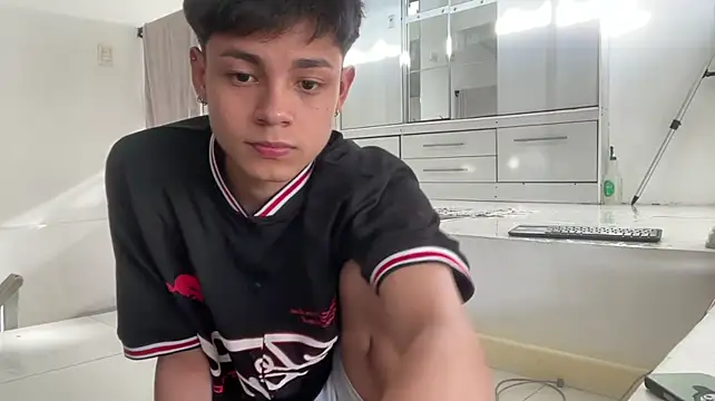Andy_Belier23 on Stripchat