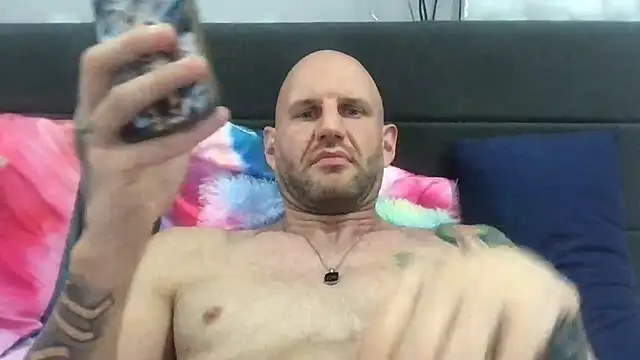 brianomally on Stripchat
