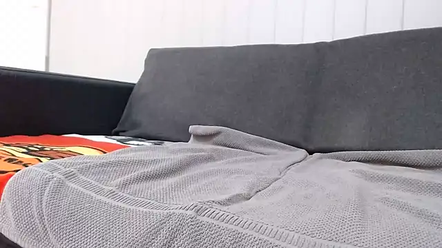 lilchristian@xh live cam preview