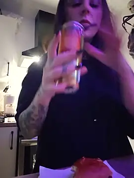 LilyOrion live cam preview