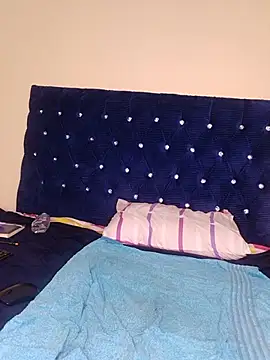 SugarTiiits live cam on StripChat