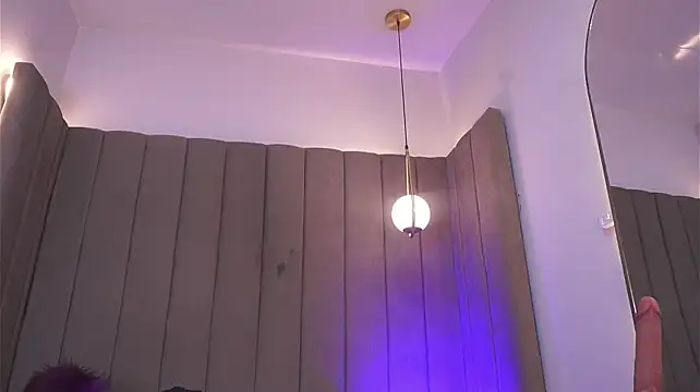 Ashley_Beaomunt webcam