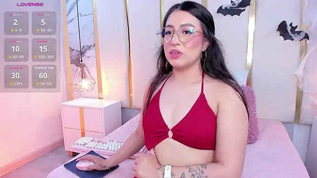 KamilaVegga live cam preview