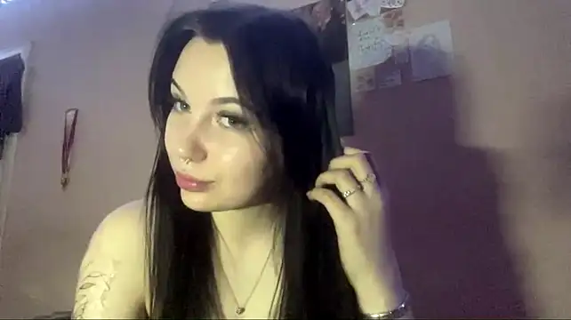 EileenKowalske live cam preview