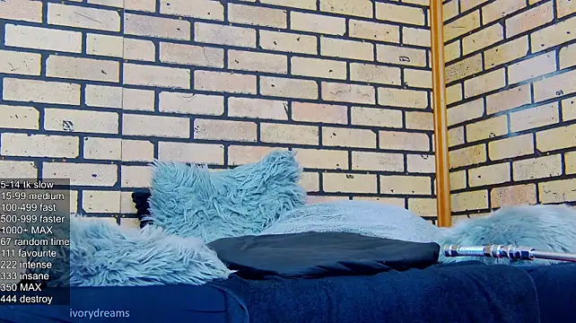 IvoryDreams live cam on StripChat