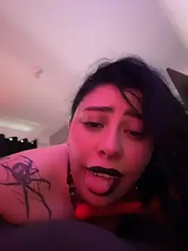 Draculona-666 Live Webcam on Stripchat