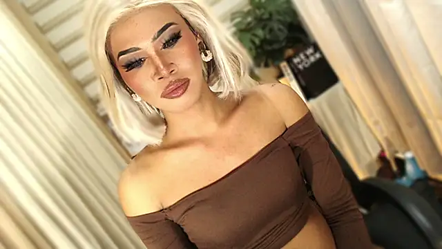 Winnie_Harllow