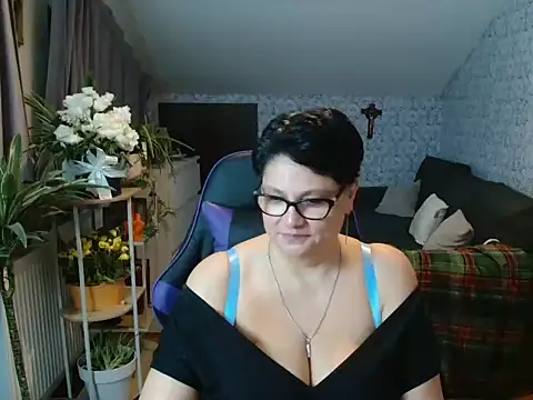 Newgirl4you live cam on StripChat